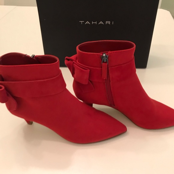 Sexy red ankle boots with bows! - Picture 2 of 4